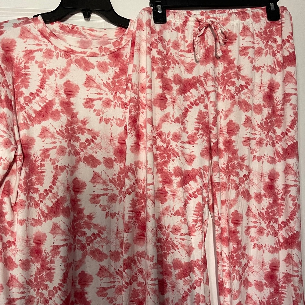 Pajama Set - Picture 2 of 2